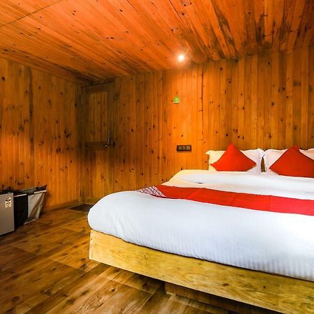 โอโย 36006 อีสเทิร์น รีทรีต Hotel Nunmati ภายนอก รูปภาพ