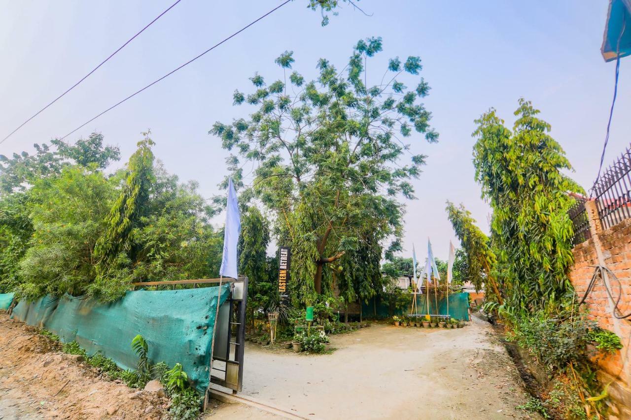โอโย 36006 อีสเทิร์น รีทรีต Hotel Nunmati ภายนอก รูปภาพ
