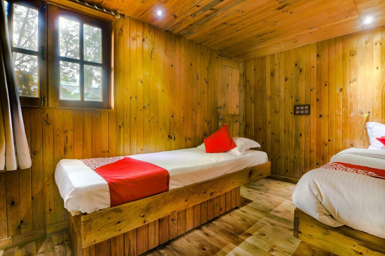 โอโย 36006 อีสเทิร์น รีทรีต Hotel Nunmati ภายนอก รูปภาพ